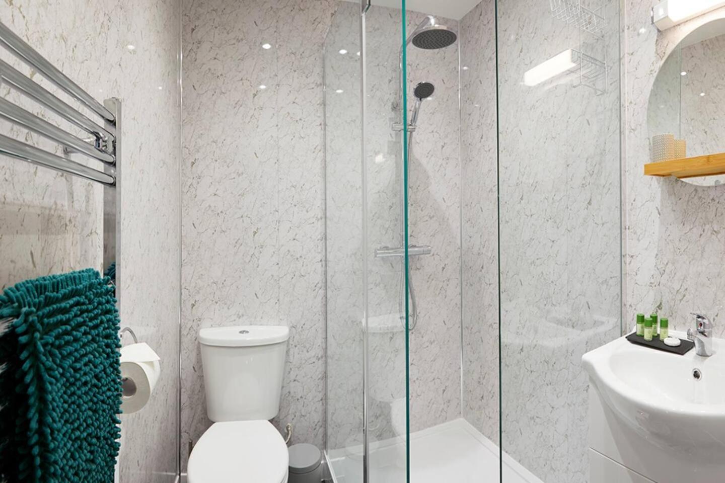 Seascape - Fantastic Location With Sea Views! Скарборо Екстер'єр фото